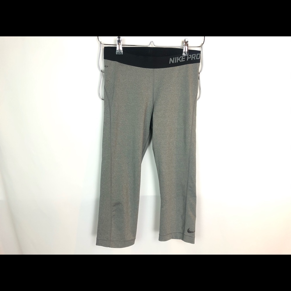 Nike Pro Leggings | Medium
